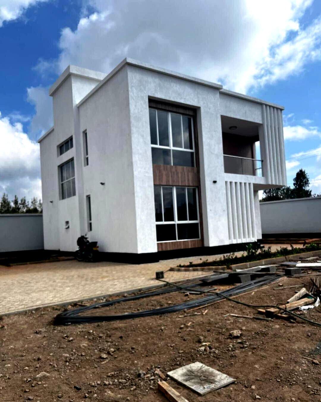 4BR All En-Suite Villa with Private SQ in Gated Community - Kiserian