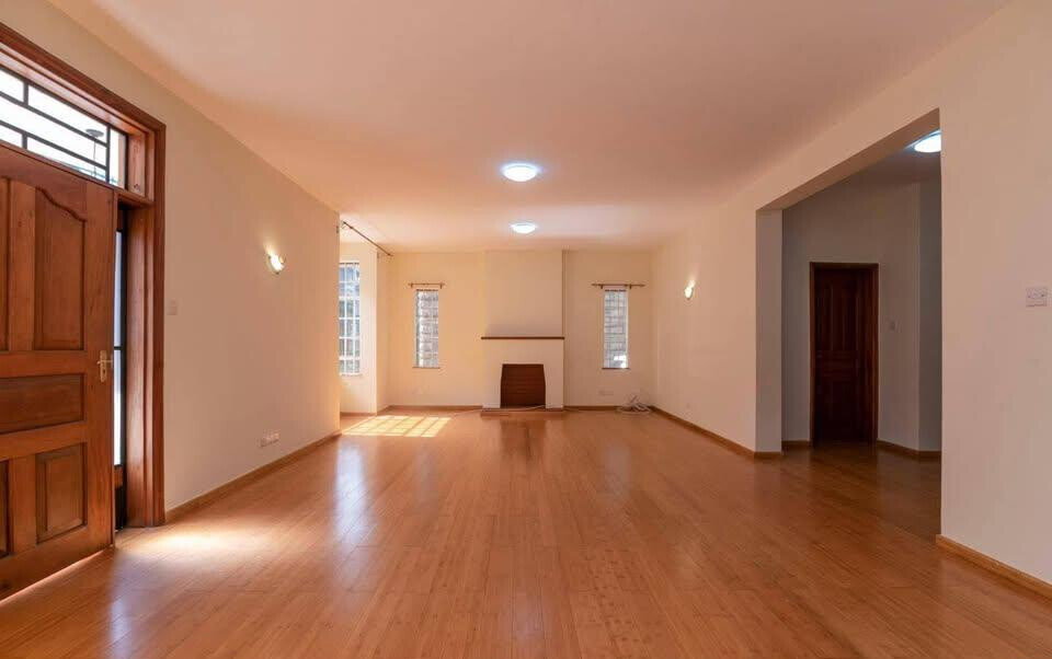 5BR All-Ensuite Townhouse with Private Garden & Terrace - Kileleshwa