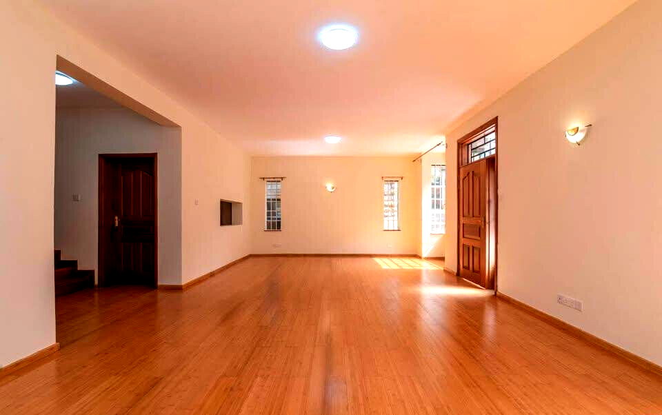 5BR All-Ensuite Townhouse with Private Garden & Terrace - Kileleshwa