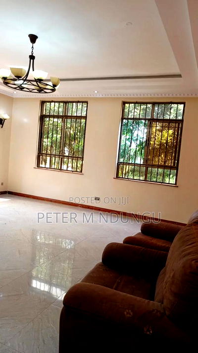 7bdrm Maisonette in Ridgeridgeways for rent - Image 12