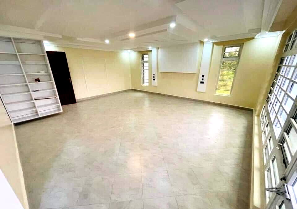 5BR All-Ensuite Townhouse with Rooftop Terrace & Ready Title - Ruiru