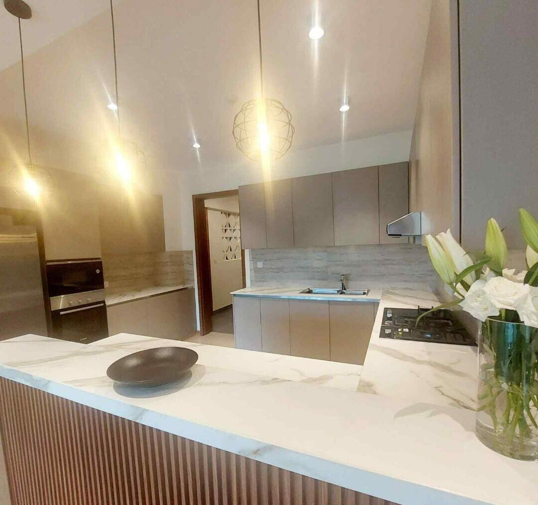 3BR with DSQ & Heated Infinity Pool - Riverside Drive, Lavington