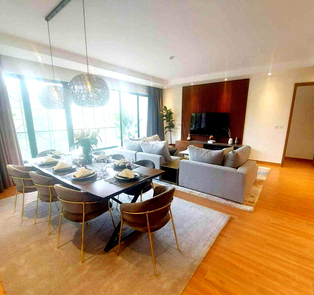 3BR with DSQ & Heated Infinity Pool - Riverside Drive, Lavington