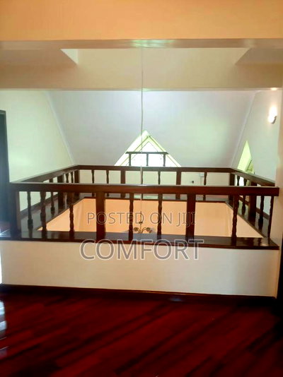 5bdrm Mansion in Lavington Green for rent - Image 12