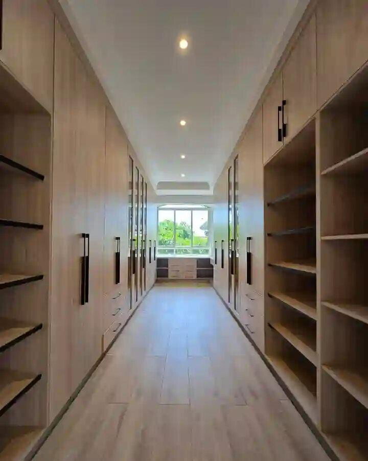 5-Bed All-Ensuite Villa with Pool & Rooftop Offices - Runda Evergreen