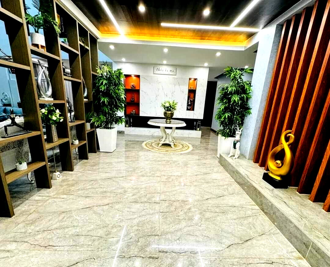 6-Ensuite Townhouse with Panic Room & Smart Curtains - Lavington