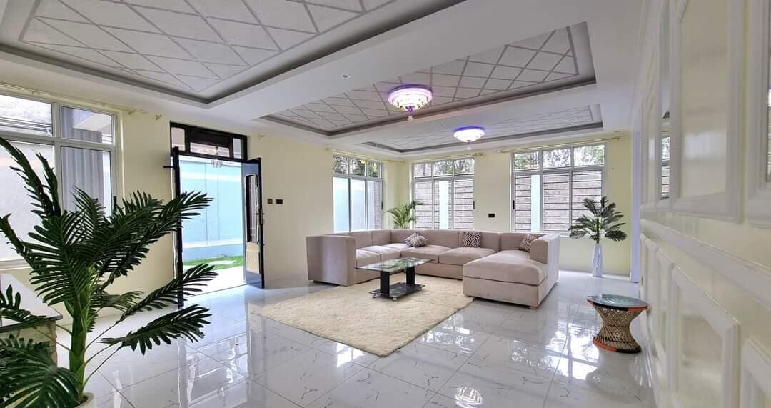 3BR Townhouse with Electric Fireplace & Study - Olkeri, Ngong
