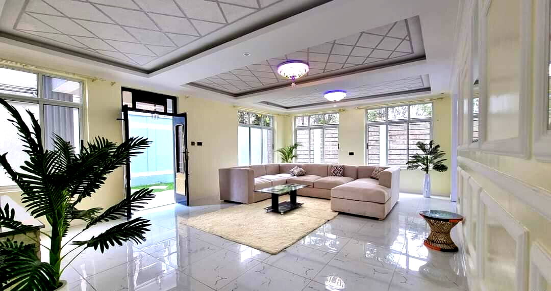 3BR Townhouse with Electric Fireplace & Study - Olkeri, Ngong