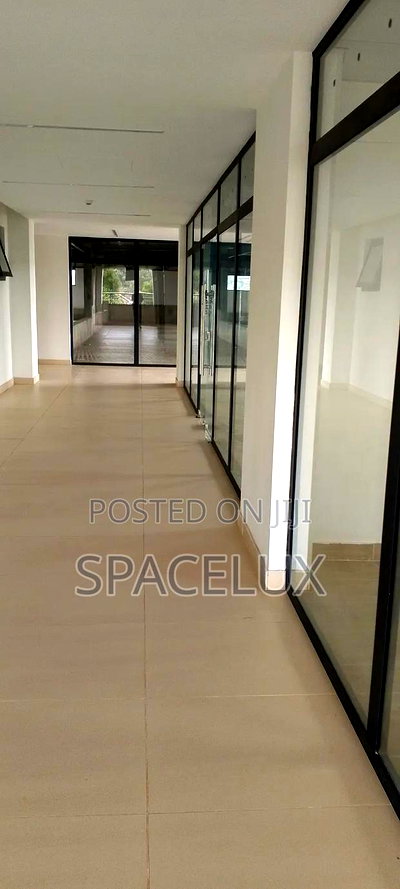 Clean Modern Mall Shops - Image 1