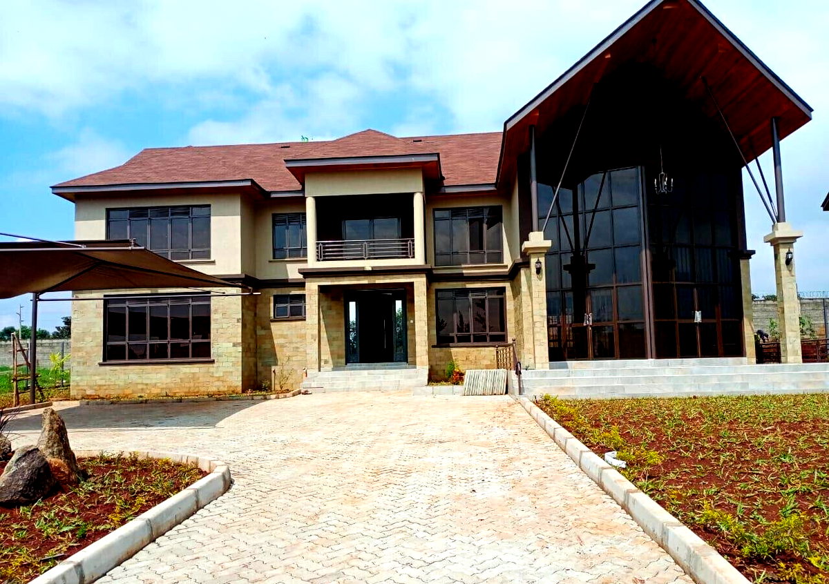 5BR Townhouse with Study & Fireplace - Runda