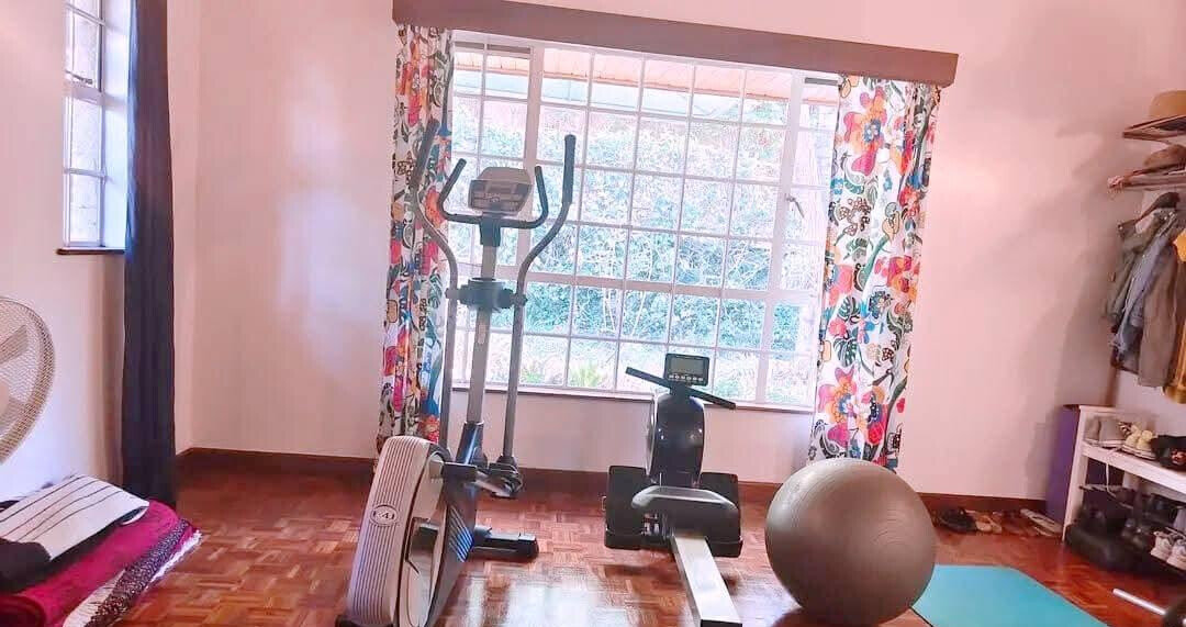 5-Ensuite Townhouse with Home Office & Pool Access - Lower Kabete