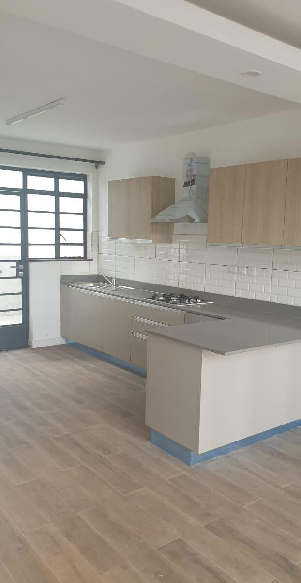 4BR Townhouse with Valley Views & Rooftop Terrace - Loresho