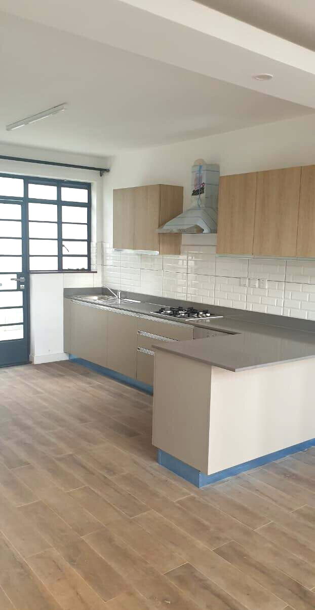 4BR Townhouse with Valley Views & Rooftop Terrace - Loresho