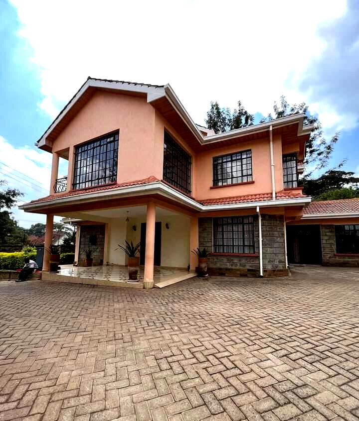 5-Ensuite Townhouse with DSQ in 4-Unit Compound - Lavington