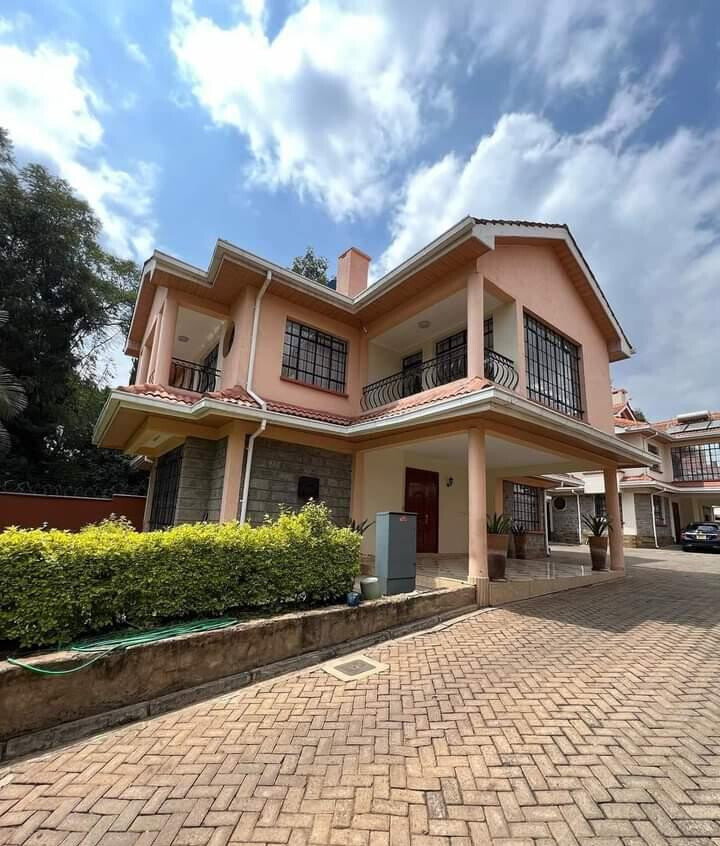 5-Ensuite Townhouse with DSQ in 4-Unit Compound - Lavington