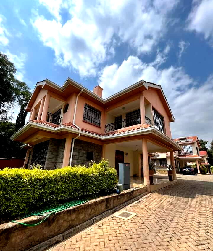 5-Ensuite Townhouse with DSQ in 4-Unit Compound - Lavington