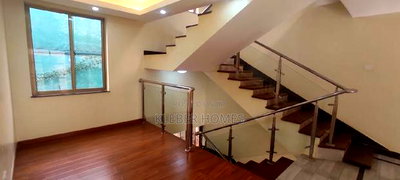 5bdrm Villa in Lavington for sale - Image 15