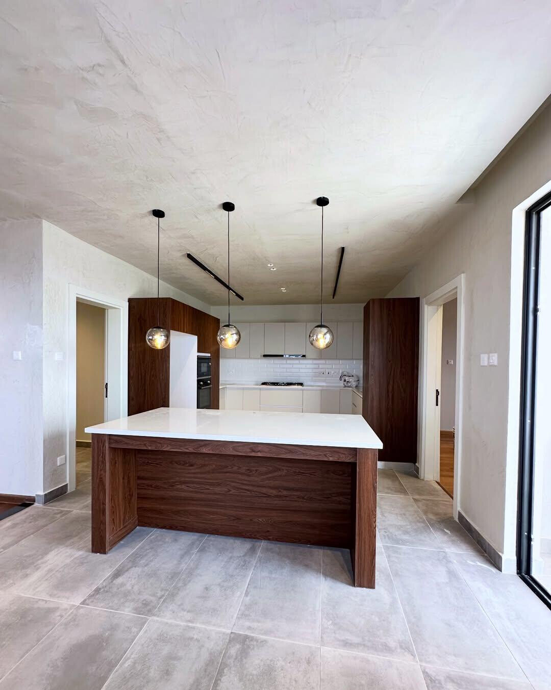 5-Bed Penthouse with Heated Pool & DSQ - Kilimani