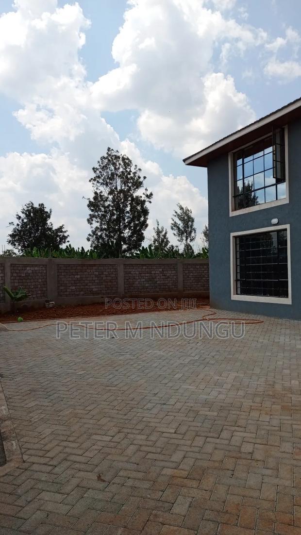 4bdrm Maisonette in Gachororo for sale