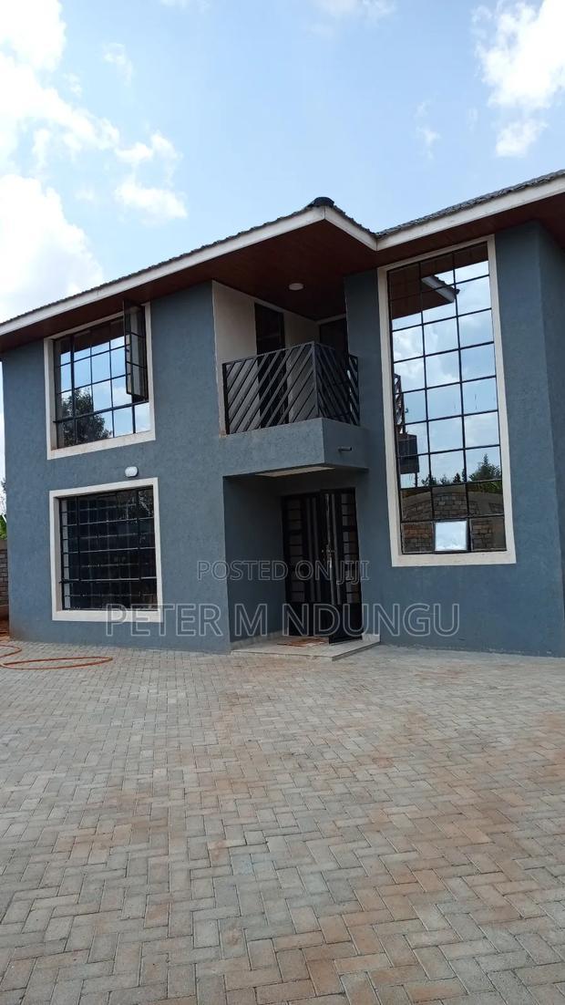 4bdrm Maisonette in Gachororo for sale