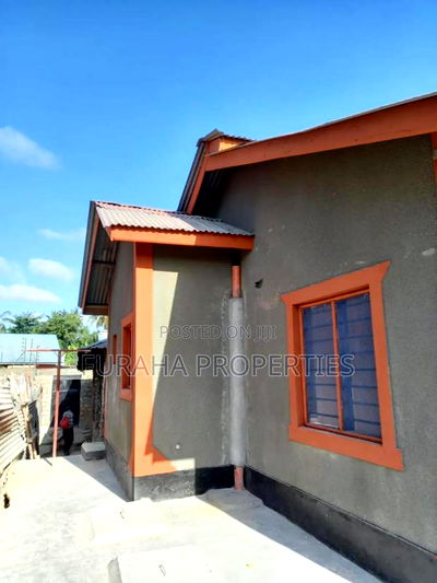 1bdrm Bedsitter in Kiembeni for rent - Image 3