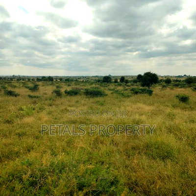 Prime 180 Acres for Sale in Isinya Kajiado Highway - Image 4