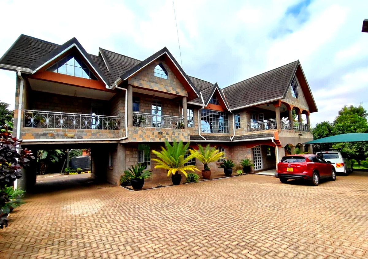 5 En-Suite Villa with Pool & Office on ½ Acre - Kitisuru