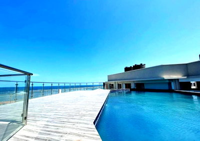 3BR Sea View Apartment on 3/4 Acre