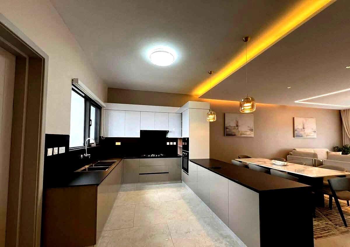 4BR Duplex & Triplex Townhouses with Pool & Gym – Langata