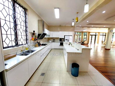 Furnished 5bdrm Mansion in Runda for sale - Image 5