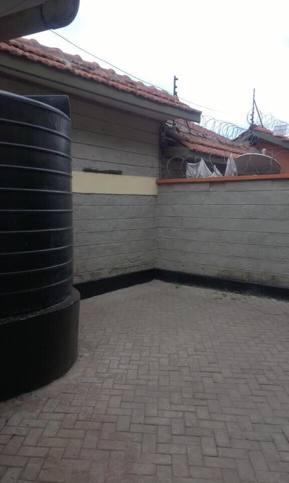 4BR Townhouse with DSQ & 2 Water Tanks – Langata