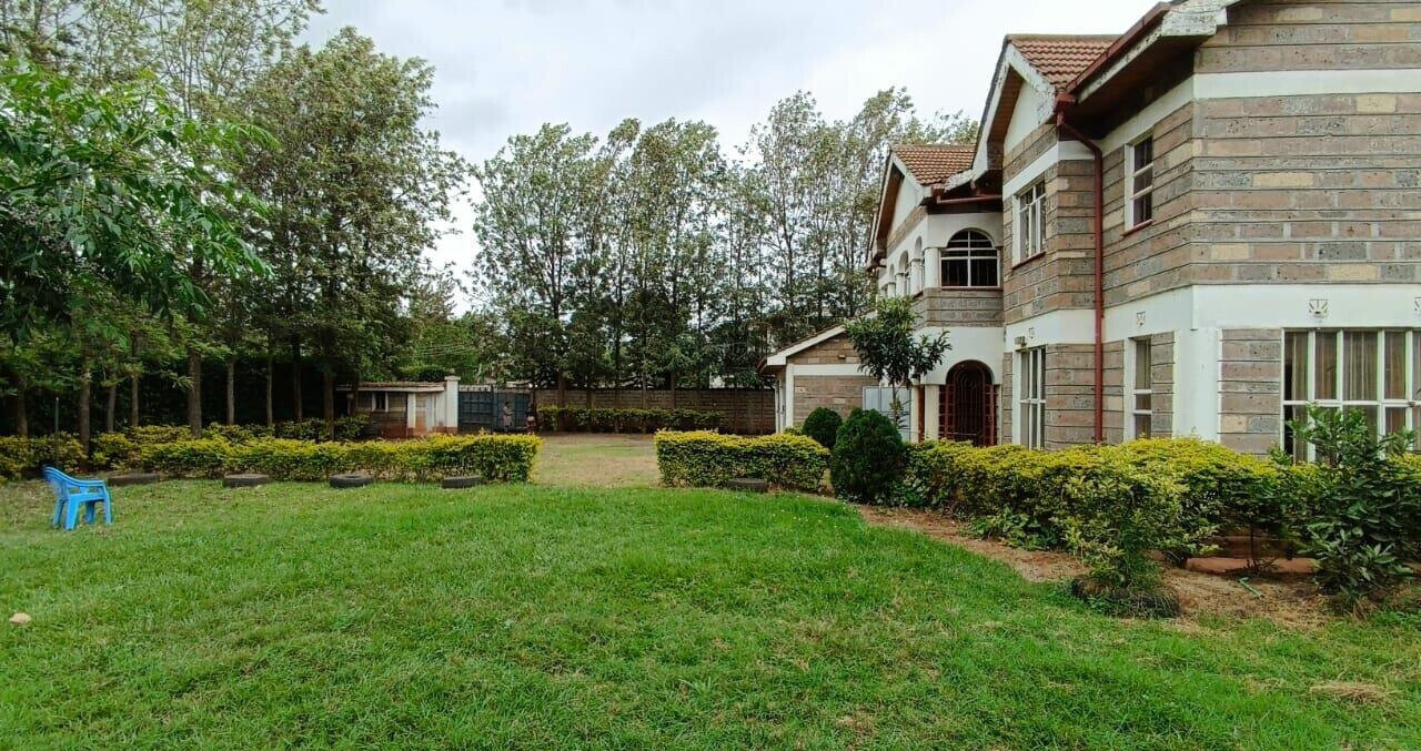 6-Ensuite Colonial Townhouse with Expansive Garden – Karen
