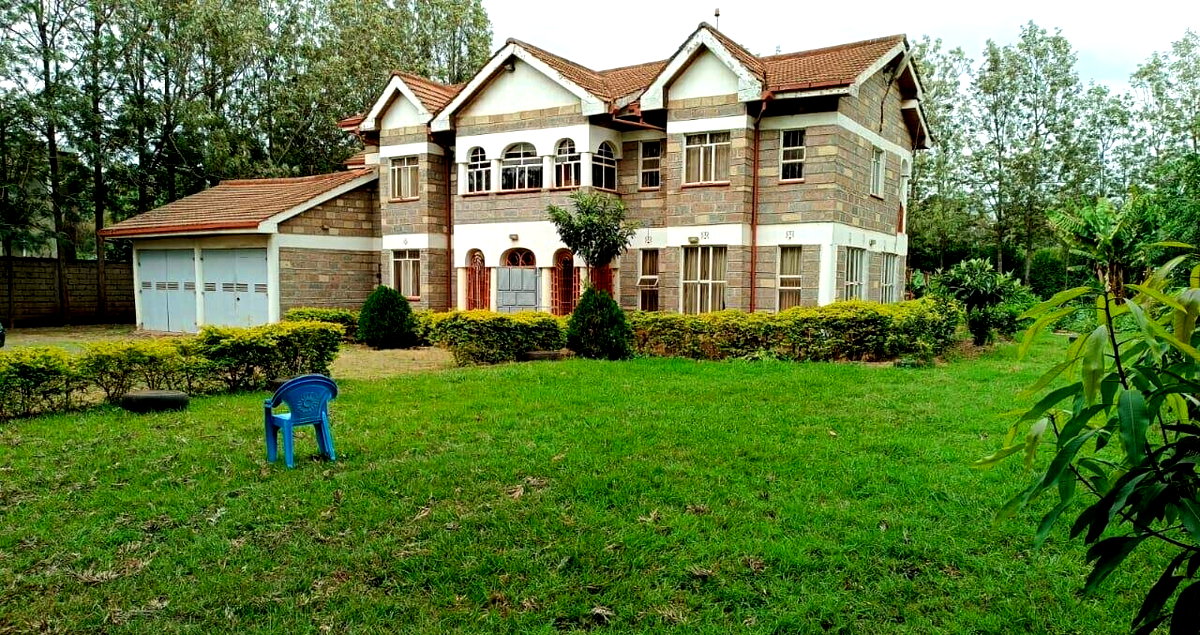 6-Ensuite Colonial Townhouse with Expansive Garden – Karen