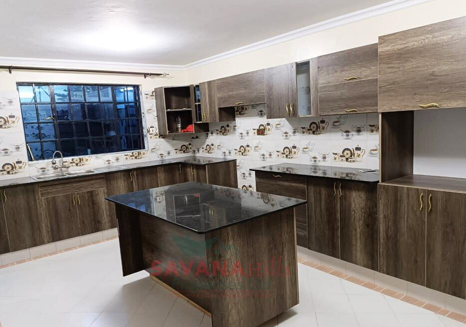 9-Bedroom Mansion on 0.25 Acre with Title Deed - Kitengela