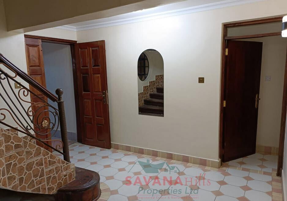 9-Bedroom Mansion on 0.25 Acre with Title Deed - Kitengela