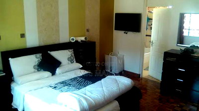 4bdrm Maisonette In Waterfront Gardens For Sale - Image 7