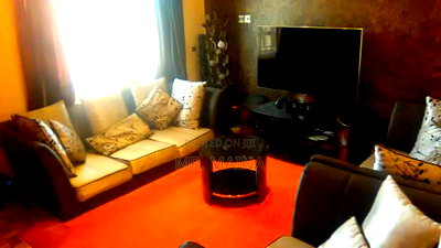 4bdrm Maisonette In Waterfront Gardens For Sale - Image 10