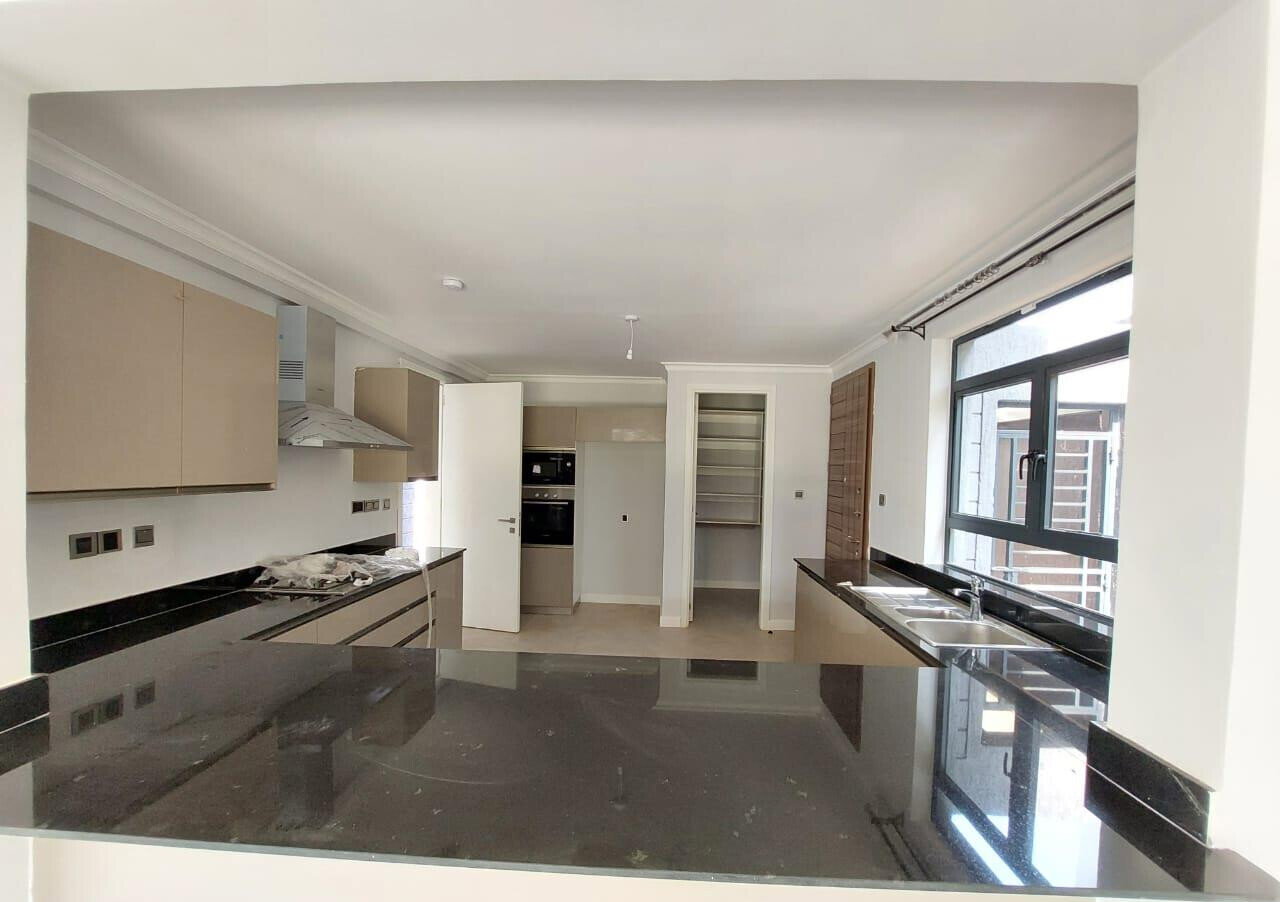 4BR All-Ensuite Villa with Resort Amenities - Runda