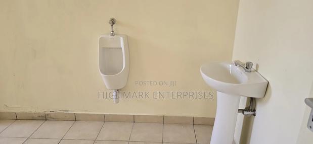 5000 Sq Ft Godown for Sale:Athiriver