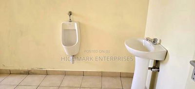 5000 Sq Ft Godown for Sale:Athiriver - Image 5