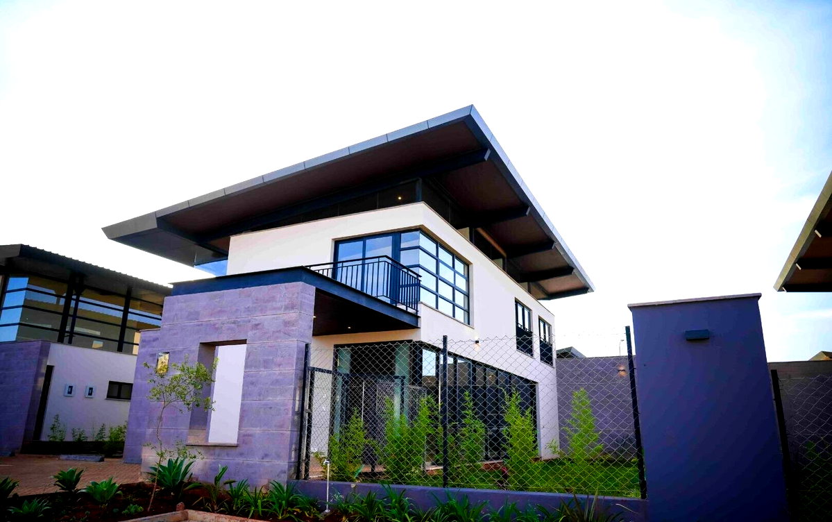 4BR All-Ensuite Townhouse with Residents' Lounge & Gym - Ridgeways