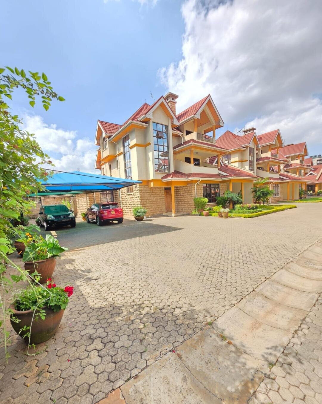 5BR Townhouse with Garden at KSh 72M