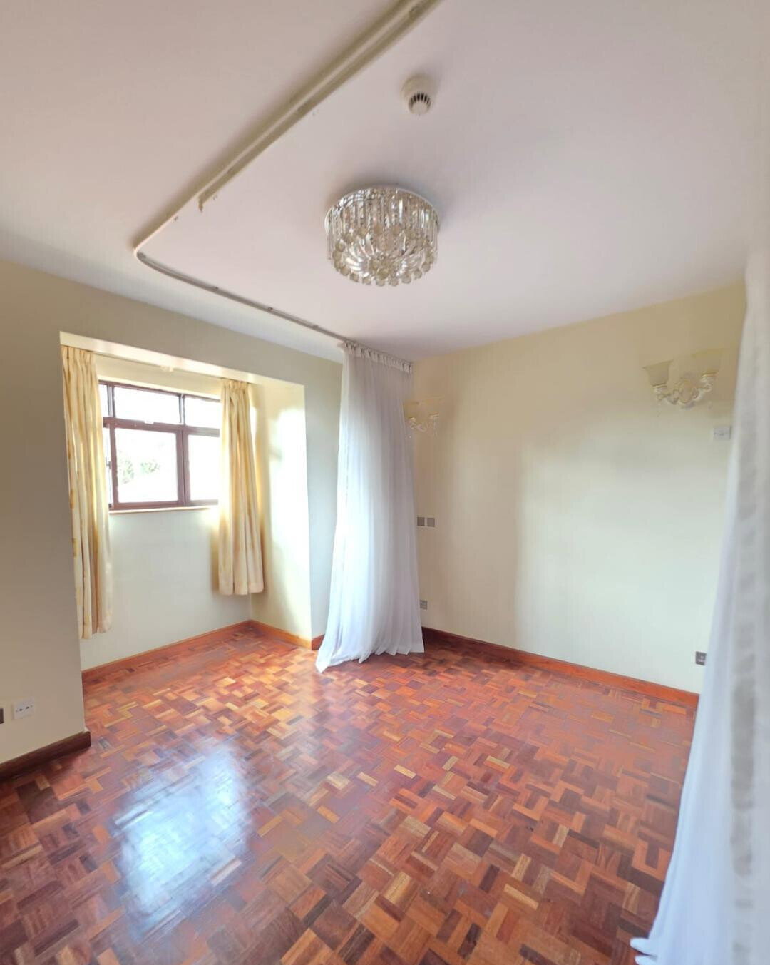 5BR Townhouse with Garden at KSh 72M