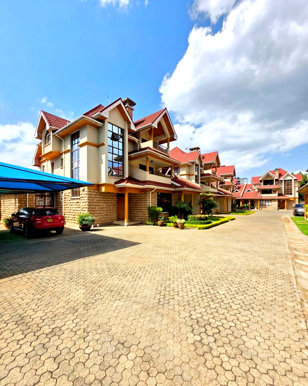 5BR Townhouse with Garden at KSh 72M