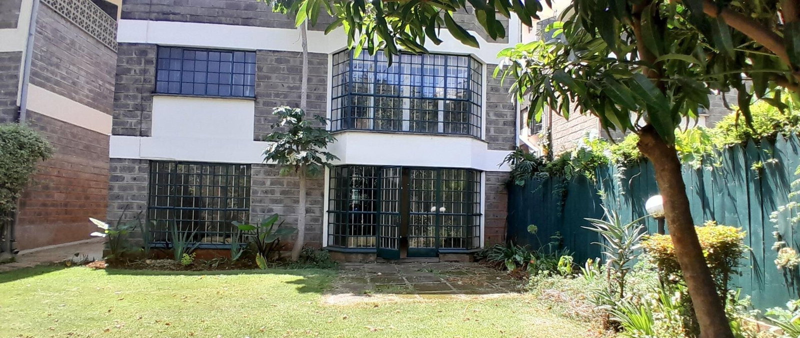4-Bed Townhouse with Study & DSQ - Spring Valley