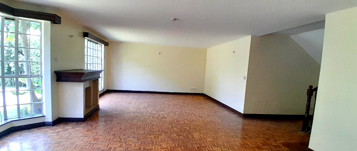 4-Bed Townhouse with Study & DSQ - Spring Valley