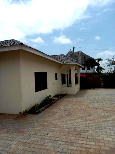 2bdrm Bungalow in Casurina, Malindi for sale - Image 4