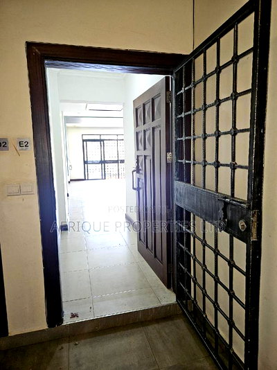 3bdrm Apartment in Parkland, Parklands/Highridge for sale - Image 10