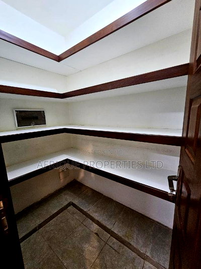 3bdrm Apartment in Parkland, Parklands/Highridge for sale - Image 3