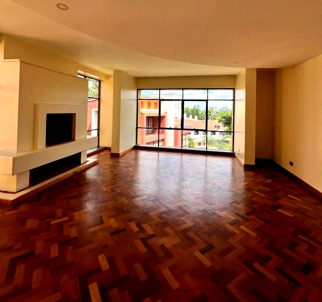 5-Ensuite Townhouse with Rooftop Terrace & Solar - Lavington